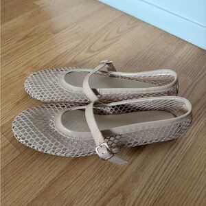 Amazon Beige Mesh Women's Flats